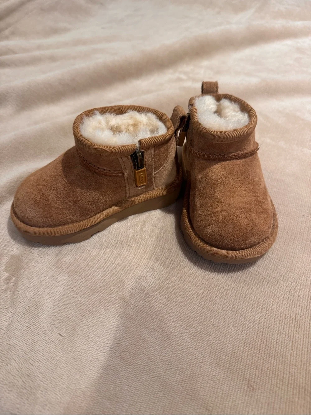 UGG Toddler Chestnut Suede Shearling-Lined Boots